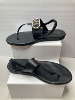 WOMENS SANDALS SIZE UK 7