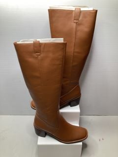 WOMENS HIGH BOOTS