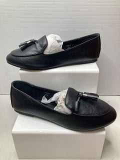 WOMENS SHOES SIZE UK 9