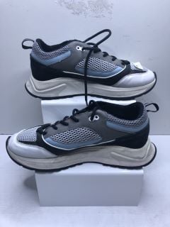 CLEENS ESSENTIAL RUNNER TRAINERS UK SIZE 10