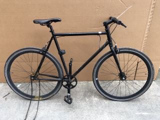 UNBRANDED BLACK ROAD BIKE (MPSS02671016)(VAT ONLY PAYABLE ON BUYERS PREMIUM)