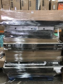 PALLET OF TVS INC TOSHIBA & LG & SAMSUNG (SMASHED, SALVAGED, SPARES)