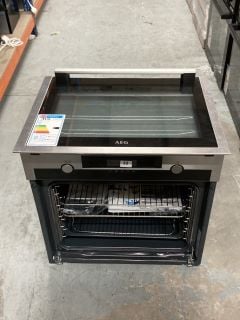 AEG BUILT IN SINGLE OVEN MODEL: BCE556060M RRP: £659.00