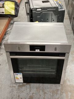 NEFF BUILT IN SINGLE OVEN MODEL: B3CCC0AN0B/35 RRP: £629.00