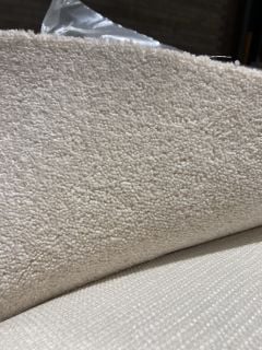 WHITE TEXTURED SUPER SOFT FIBRE CARPET (4M)