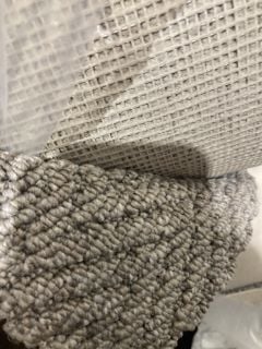 GREY/WHITE TONES ROPE PATTERN COARSE FIBRE CARPET (4M)