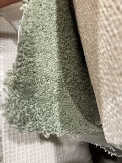 GREEN MEDIUM LENGTH TEXTURED MEDIUM FIBRE CARPET(4M)