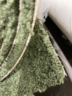 SAGE GREEN LONG LENGTH SHAG TEXTURED SOFT FIBRE CARPET (5M)