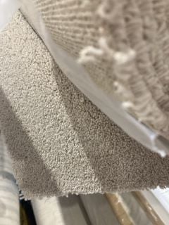 OFF WHITE TEXTURED SAOFT FIBRE CARPET (4M)