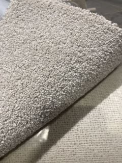 GREY SHORT THREAD TEXTURED SOFT FIBRE CARPET (5M)