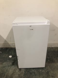 LOGIK UNDERCOUNTER FRIDGE MODEL NO: LUL4823