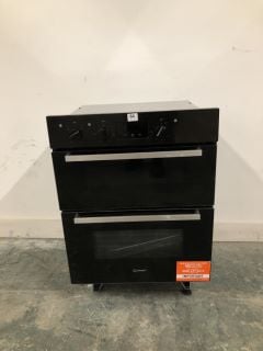 INDESIT BUILT-UNDER ELECTRIC DOUBLE OVEN MODEL NO: IDU 6340 BL