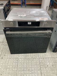 SAMSUNG SINGLE ELECTRIC OVEN MODEL NV7B4430ZAS RRP £672 (LOOSE DOOR)