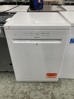 HOTPOINT DISHWASHER MODEL H2FHL626UK RRP £419