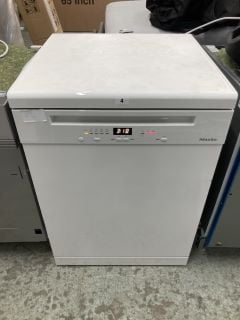 MIELE DISHWASHER MODEL G5310SC RRP £992