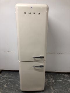 SMEG LEFT HAND 60/40 FROST FREE FRIDGE FREEZER MODEL: FAB32LCR5UK RRP £1899.00