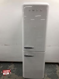 SMEG LEFT HAND 60/40 FROST FREE FRIDGE FREEZER MODEL: FAB32LWH5UK RRP £1899.00