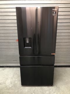 HISENSE AMERICAN STYLE FRIDGE-FREEZER MODEL: RF540N4WFE RRP: £696