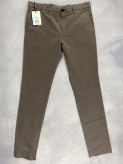 PAUL SMITH MEN'S SLIM FIT CHINO. SIZE: 34, MADE FROM: 98% PIMA COTTON 2% ELASTANE - WOVEN PFD/GMT DYE  220GM