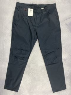 PAUL SMITH MEN'S COMBAT TROUSER. SIZE: 38, MADE FROM: 97% COTTON 3% ELASTANE. RRP: £140