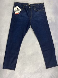 PAUL SMITH MEN'S STANDARD FIT JEAN. SIZE: 36, MADE FROM: 99 COTTON 1 ELASTANE. RRP: £120