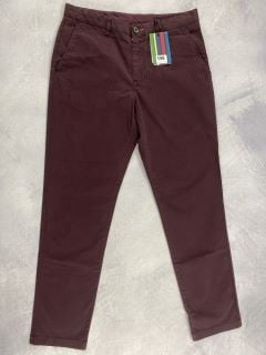 PAUL SMITH MEN'S TAPERED FIT PKT CHINO. SIZE: 31, MADE FROM: 98% PIMA COTTON 2% ELASTANE - WOVEN PFD/GMT DYE  220GM