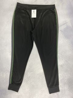 PAUL SMITH MEN'S TRACK PANTS. SIZE: XL, MADE FROM: 55 COTTON 43 VISCOSE 2POLYURETHANE. RRP: £175