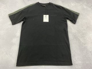 PAUL SMITH MEN'S SS TSHIRT. SIZE: XS, MADE FROM: 100% ORGANIC COTTON. RRP: £100