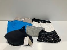 7 X CALVIN KLEIN CLOTHING VARIOUS SIZES AND MODELS INCLUDING BLUE SWIMMING COSTUME SIZE XL - LOCATION 6A.