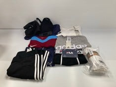 10 X CLOTHING VARIOUS BRANDS VARIOUS SIZES AND MODELS INCLUDING ADIDAS GREY T-SHIRT SIZE LT - LOCATION 11A.