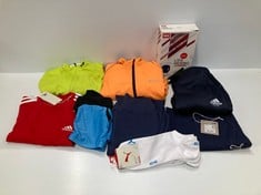 10 X SPORTSWEAR VARIOUS BRANDS AND SIZES INCLUDING NAVY BLUE PUMA T-SHIRT SIZE M - LOCATION 20B.