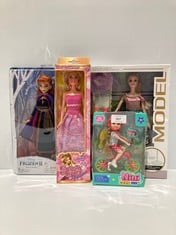 4 X TOYS VARIOUS MAKES AND MODELS INCLUDING FROZEN II ANNA SINGING DOLL - LOCATION 9C.