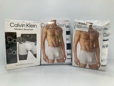 3 X CALVIN KLEIN BRAND UNDERWEAR VARIOUS SIZES INCLUDING BLACK BRIEFS SIZE L - LOCATION 38A.