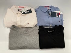 4 X TOMMY HILFIGER GARMENTS VARIOUS SIZES AND MODELS INCLUDING BLUE SHIRT SIZE M - LOCATION 22A.