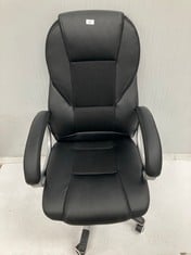 BLACK AND GREY SONGMICS DESK CHAIR .