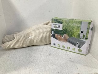 TOPS ELECTRIC UNDERBLANKET TO INCLUDE CREAM WOVEN RUG: LOCATION - B1