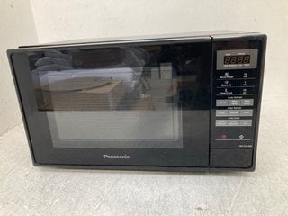 PANASONIC NN-E28JBM MICROWAVE OVEN IN BLACK: LOCATION - B2