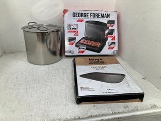 QTY OF ASSORTED KITCHEN ITEMS TO INCLUDE GEORGE FOREMAN ELECTRIC GRILL & NIJA WOODFIRE ACCESSORIES FLAT PLATE 45CM X 31CM: LOCATION - B2