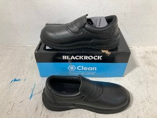 BLACKROCK SRC SAFETY SLIP ON SHOE IN BLACK SIZE UK 4: LOCATION - B3