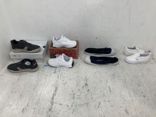 4 X PAIRS OF CHILDRENS TRAINERS TO INCLUDE NEW BALANCE TRAINERS IN WHITE/BLACK SIZE UK 8.5: LOCATION - BR7