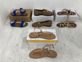 4 X PAIRS OF ASSORTED WOMENS SHOES TO INCLUDE LA REDOUTE LOAFERS IN BEIGE WITH GOLD CHAIN DETAIL SIZE: 6: LOCATION - BR7