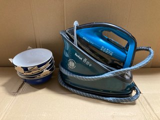 TEFAL EFFECTIS IRON STATION IN TEAL TO INCLUDE 5 X IMPERIAL BLUE CEREAL BOWLS: LOCATION - A12