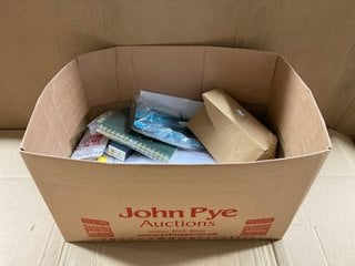 BOX OF ASSORTED STATIONARY ITEMS TO INCLUDE RAPESCO500 TAPE DISPENSER & 2 TAPE ROLLS: LOCATION - B18