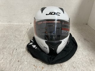 JDC PRISM PROTECTIVE MOTORCYCLE HELMET IN BLACK AND WHITE SIZE: M: LOCATION - B14