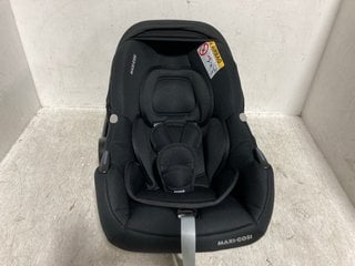 MAXI COSI CABRIO FIX I - SIZE CHILDRENS HIGH BACK CAR SEAT IN BLACK - RRP - £200: LOCATION - B13