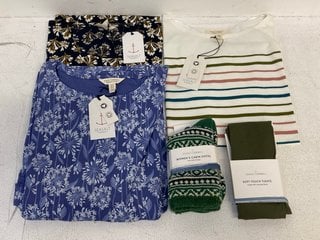 5 X ASSORTED SEA SALT CORNWALL CLOTHING ITEMS TO INCLUDE SAILOR SHIRT IN STRIPED FALMOUTH TRI SHORE CREEK SIZE: 14 - COMBINED RRP - £186: LOCATION - WHITE BOOTH