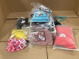 QTY OF ASSORTED PET ITEMS TO INCLUDE HALTI HEADCOLLAR IN BLACK SIZE: 3 , BRAIDED KNIT SMALL DOG JACKET IN DUSKY PINK: LOCATION - C10