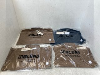 4 X BLEND MENS T-SHIRTS 3 X DUST BROWN & 1 X DARK BLUE SIZES - S L XL & 3XL RRP: £27.99: LOCATION - A1