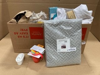 QTY OF ASSORTED ITEMS TO INCLUDE BRONWEN MATHEWS BOX PLEATED VALANCE SHEET IN WHITE (NOT SIZED) , KEPLIN NON SLIP BATH MAT: LOCATION - C14