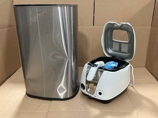 STAINLESS STEEL WASTE BIN TO INCLUDE BREVILLE STAINLESS STEEL DEEP FRYER: LOCATION - C14